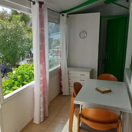 Nyaraló Petite Maison Calme